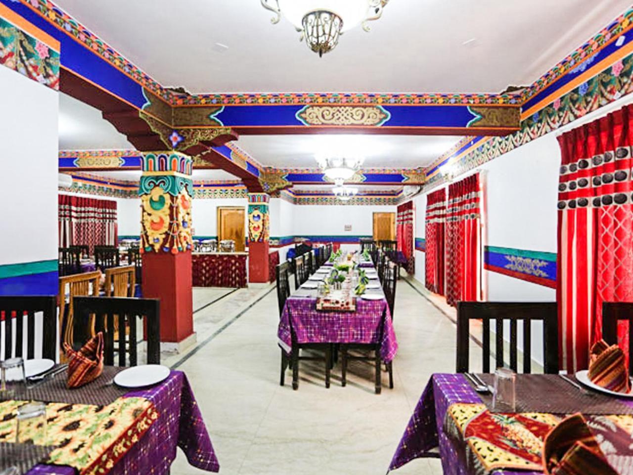 Hotel City Palace Лех Экстерьер фото